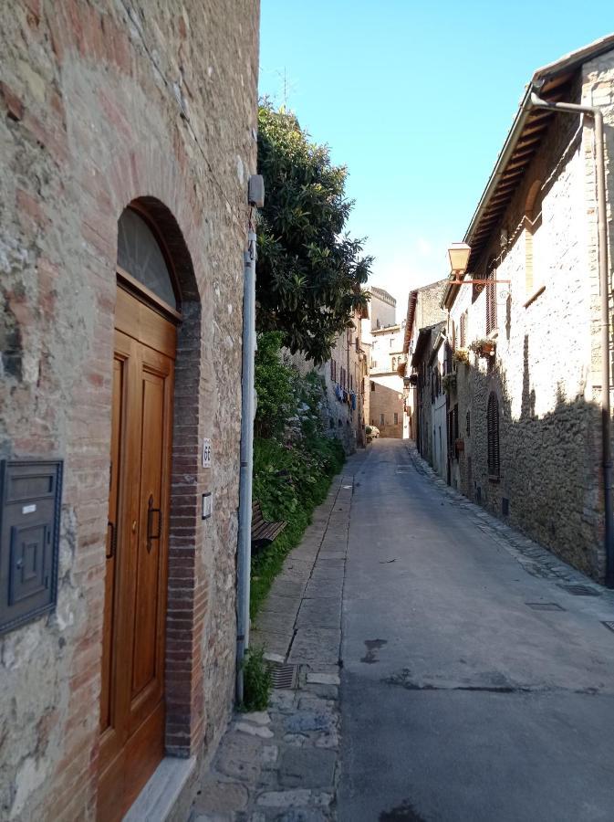 La Casa Dei Ricordi Apartment San Gimignano Exterior photo